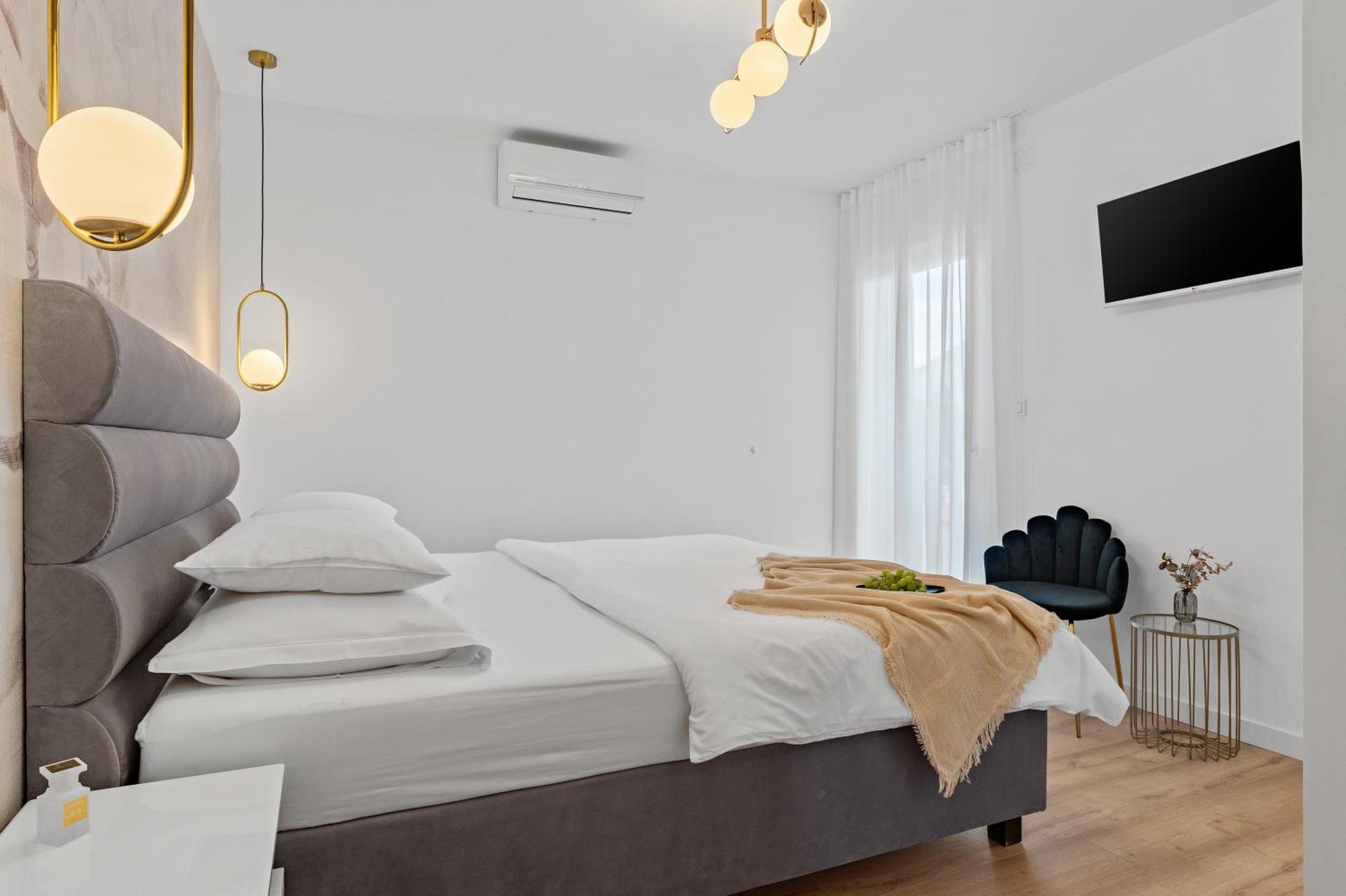 Apartments Bakota Omis Luaran gambar