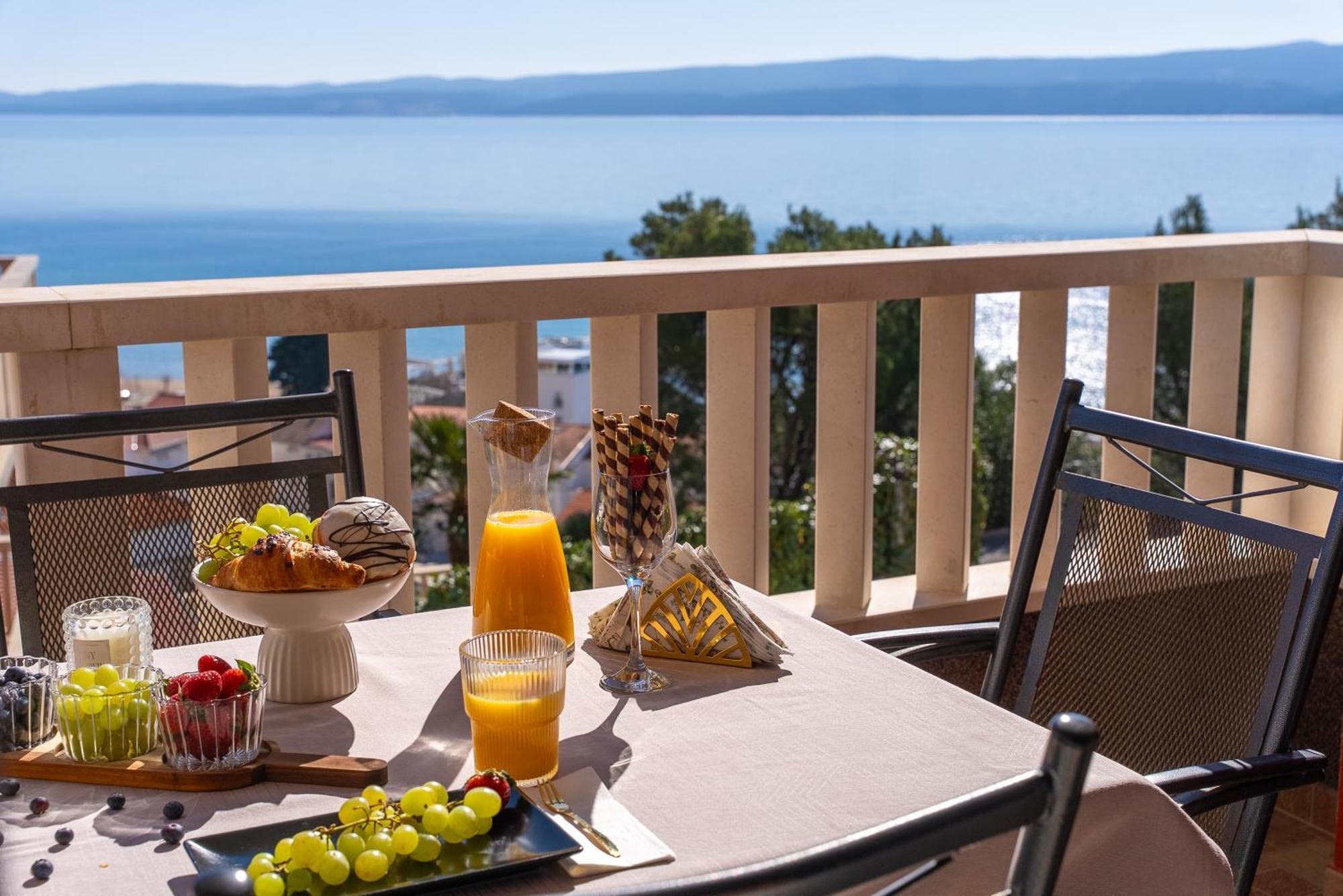 Apartments Bakota Omis Luaran gambar