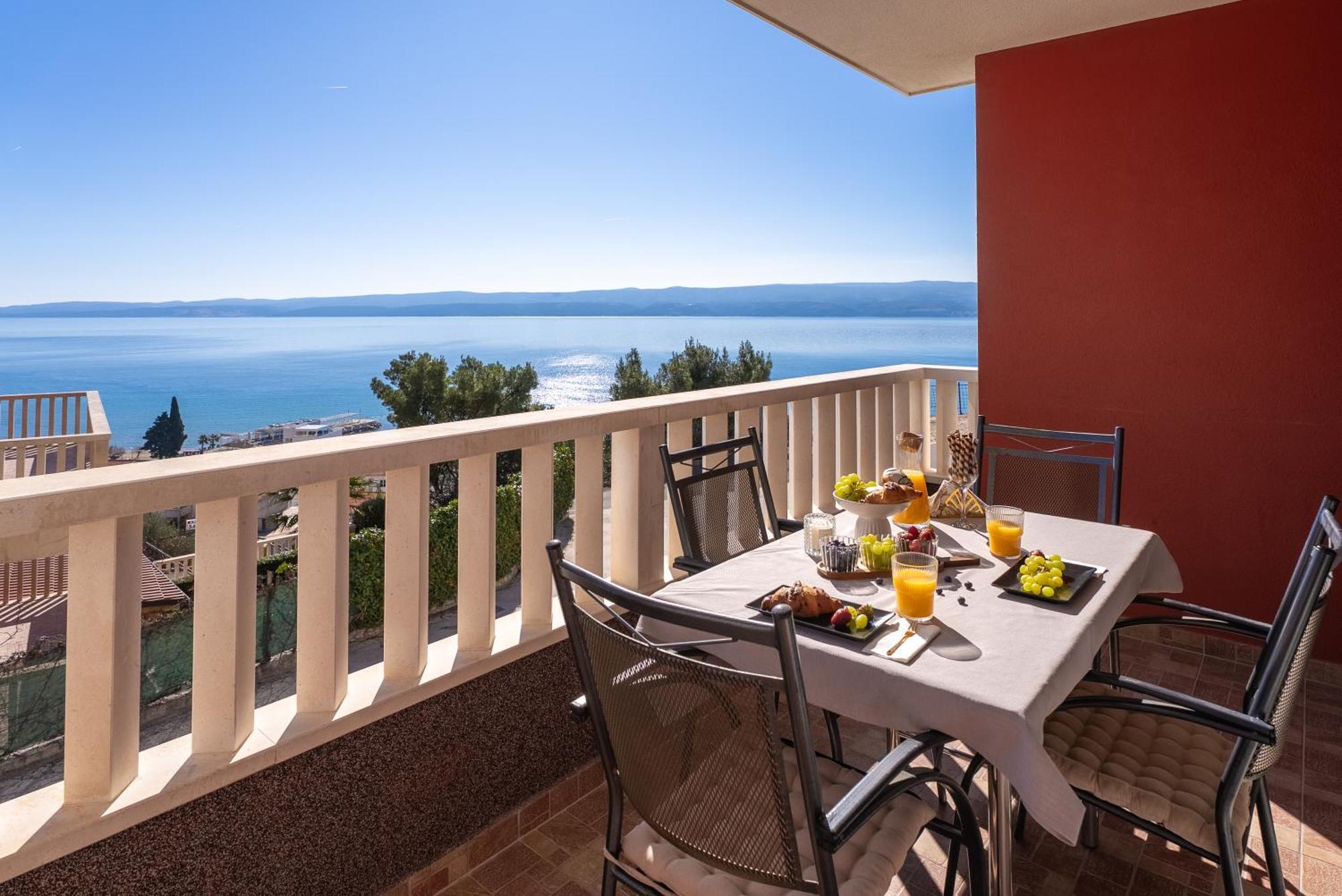 Apartments Bakota Omis Luaran gambar