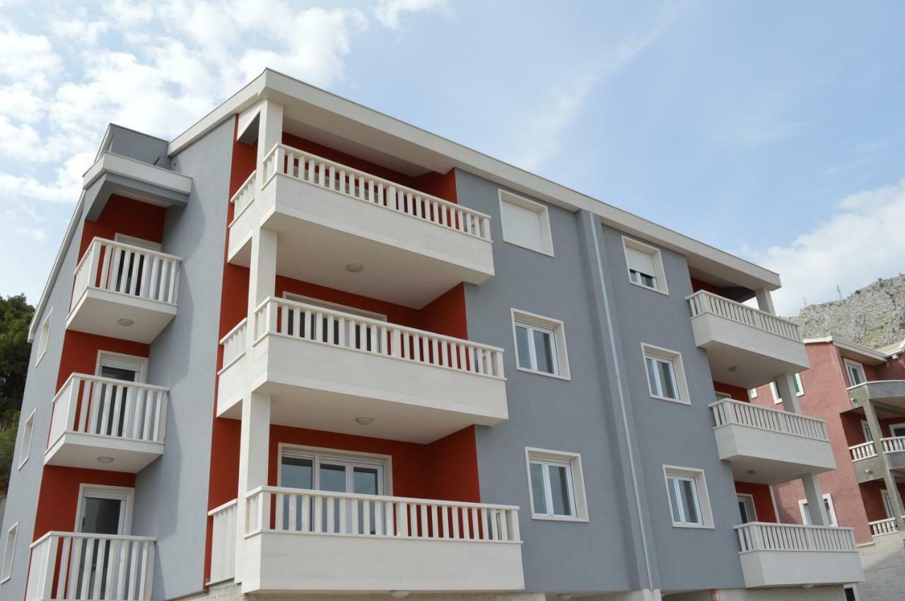 Apartments Bakota Omis Luaran gambar
